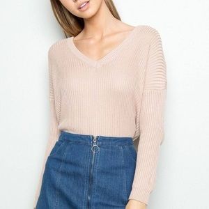 Brandy Melville blush v-neck sweater